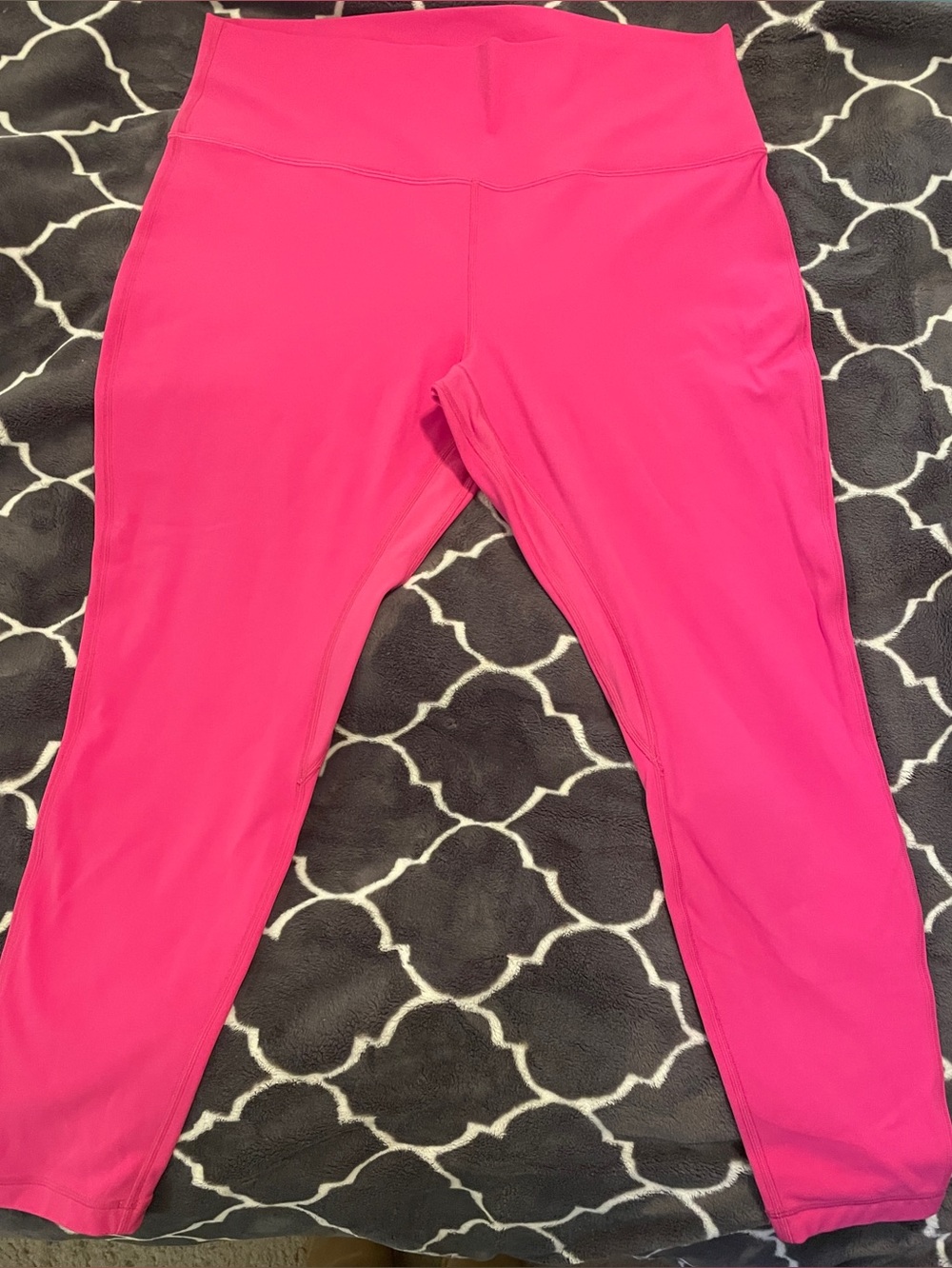 lululemon athletica Women’s size 18 Bright Pink Active Leggings